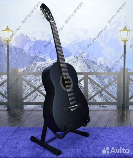 Классическая гитара (новая) с аксессуарами
