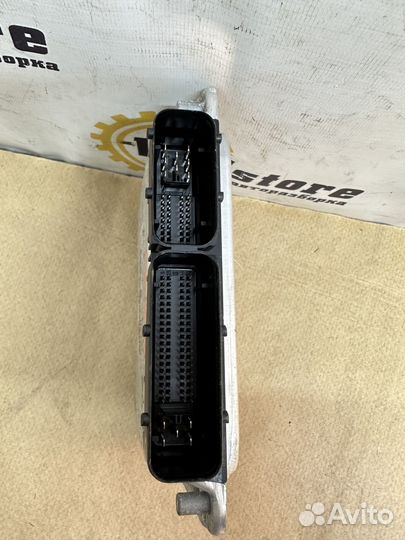 Блок управления двигателем AZJ 2.0 Volkswagen