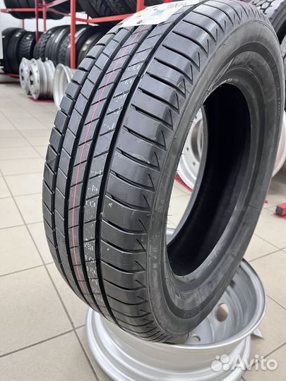 Bridgestone Turanza T005 215/60 R16 99V