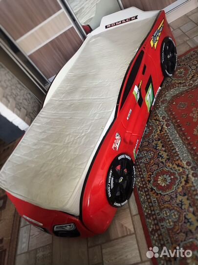 Детская кровать машина с матрасом