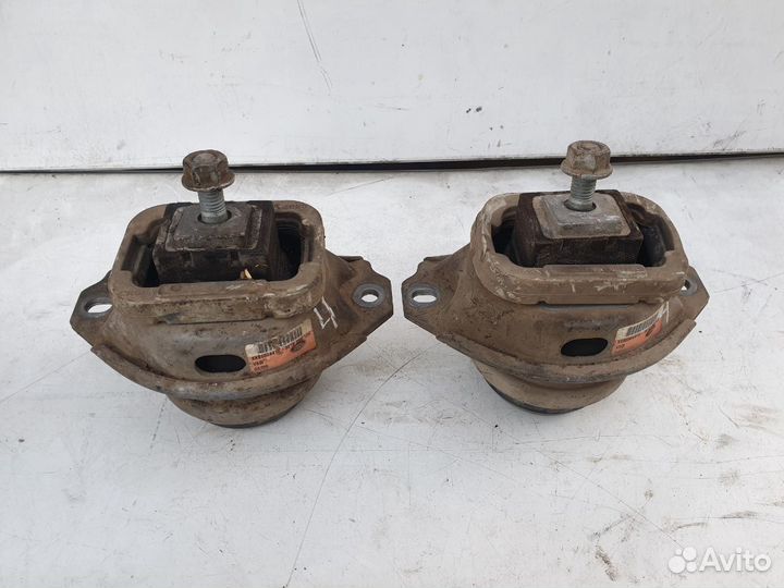 Опора двигателя Land Rover Discovery