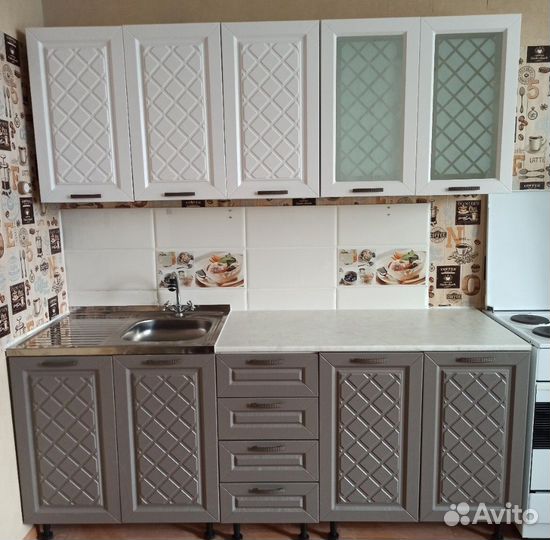 Кухни мдф со склада. Цена за комплект 2 метра