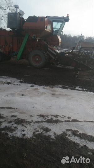 Комбайн Нива-Сельхозтехника СКА-5, 1989