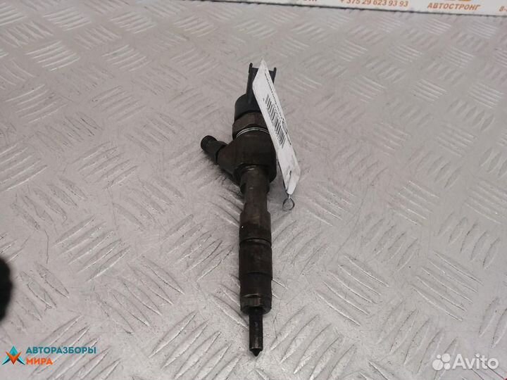 Форсунка Renault Laguna 2 2005 8200100272