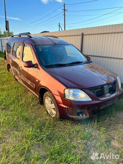 LADA Largus 1.6 МТ, 2014, битый, 109 000 км