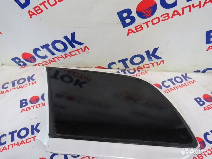 Стекло собачника Зад Лево nissan presage U30