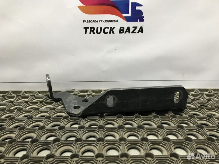 Кронштейн задней траверсы правый Scania 5-series