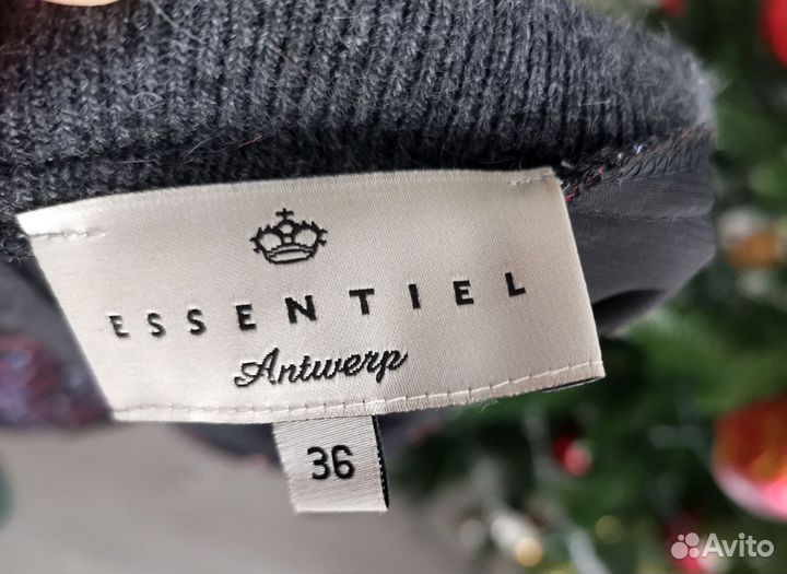 Шёлковое платье Essentiel Antwerp