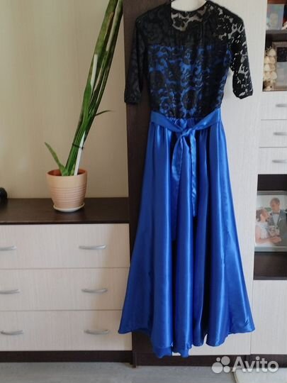 Вечернее платье