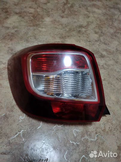 Задний левый фонарь Renault Logan 2016