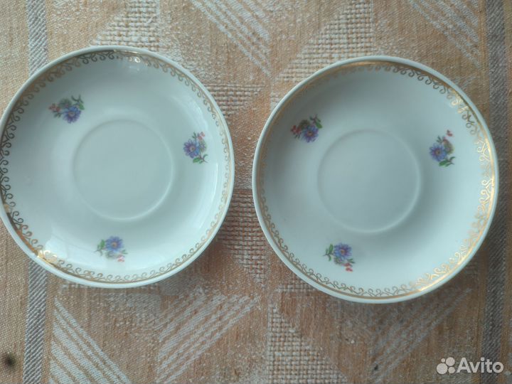 Фарфоровые чайные блюдцы Песочное