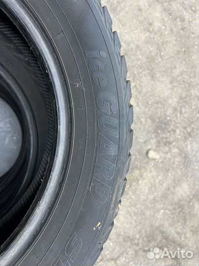 Yokohama Ice Guard IG10 215/60 R17