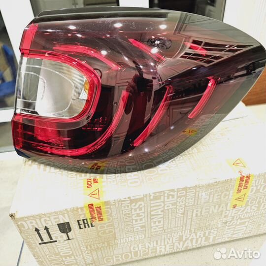 Фонарь задний рено каптюр