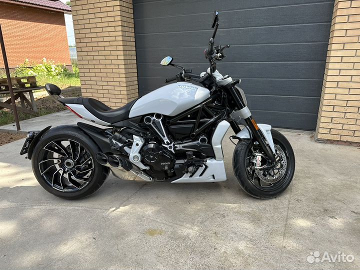 Мотоцикл Ducati X Diavel S