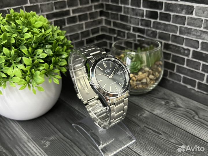 Часы Casio quartz