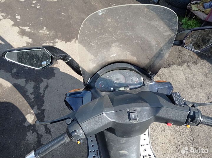 Большой скутер