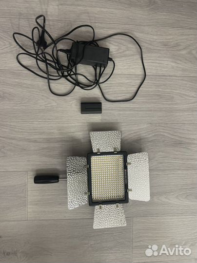 Видеосвет yongnuo