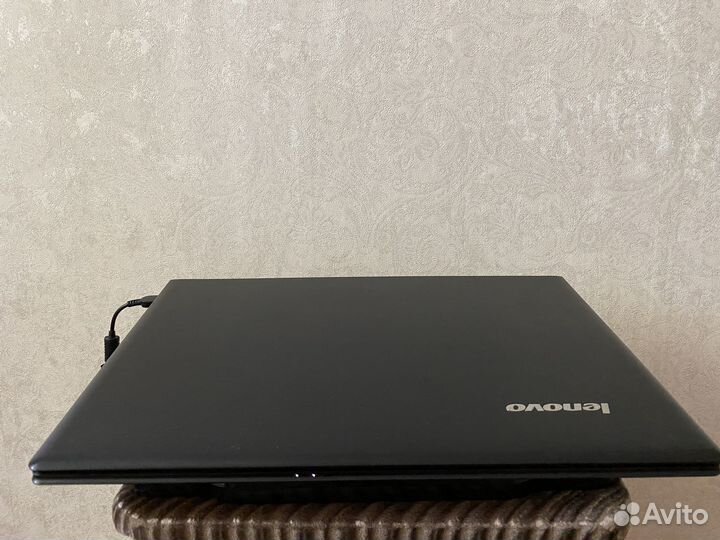 Lenovo ideapad 300 17isk