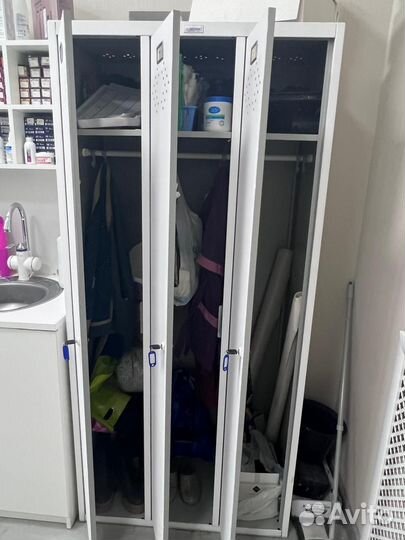 Шкаф для салона красоты