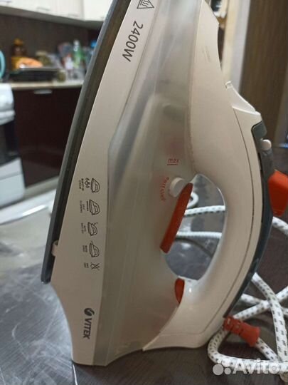 Утюг Vitek VT-1234 W