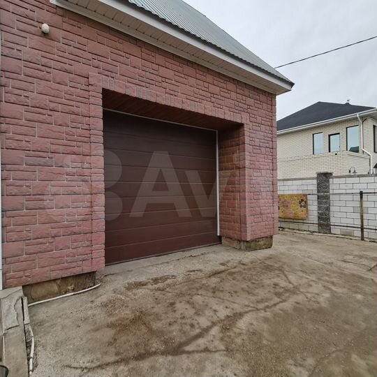 Дом 246 м² на участке 15 сот.