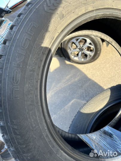 Nokian Tyres Hakkapeliitta 8 SUV 235/55 R17 103T