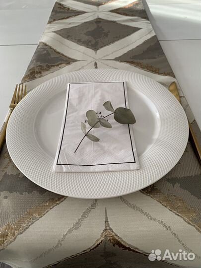 Раннер, дорожка для стола