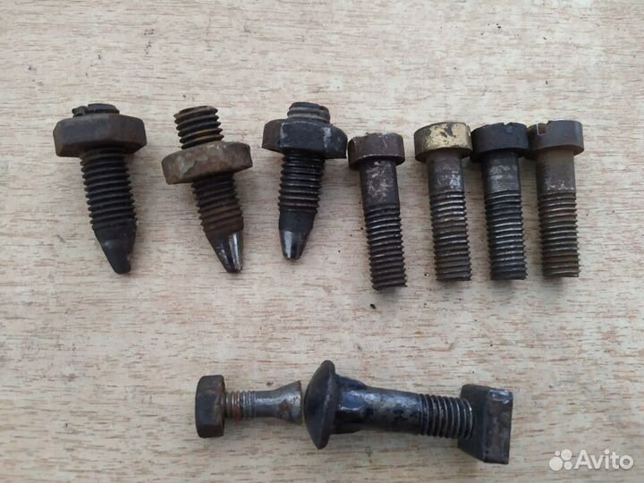 Шпульки, детали Зингер