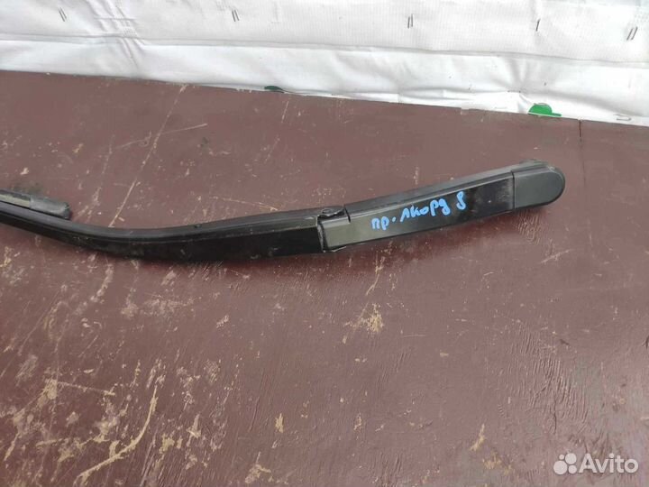 Поводок передний правый Honda Accord 8