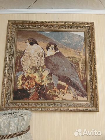 Гобеленовые картины в деревянных рамах