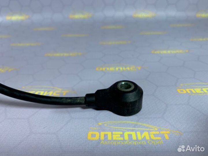 Датчик детонации Opel Vectra B Z18XE
