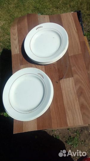 Тарелки с логотипом 