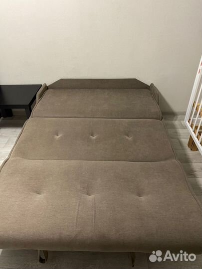 Диван прямой раскладной бу