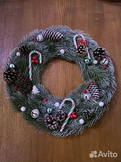 Новогодний венок ручной работы