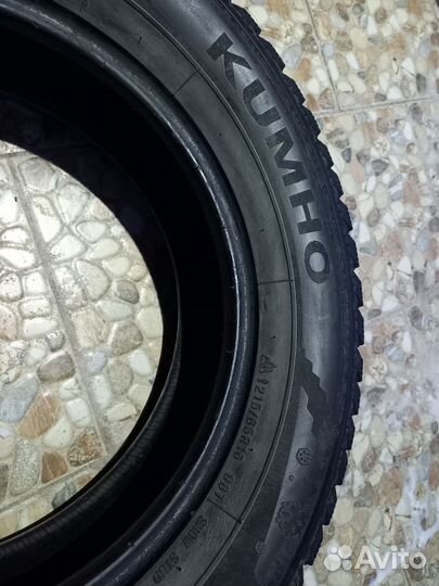 Kumho I'Zen KW22 215/65 R16 98T