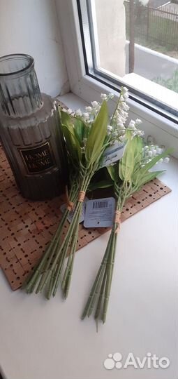 Ваза с ландышами