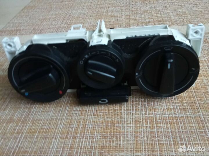 Блок управления печкой skoda octavia tour А4