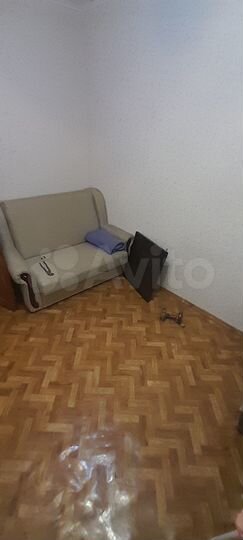 2-к. квартира, 48 м², 1/9 эт.