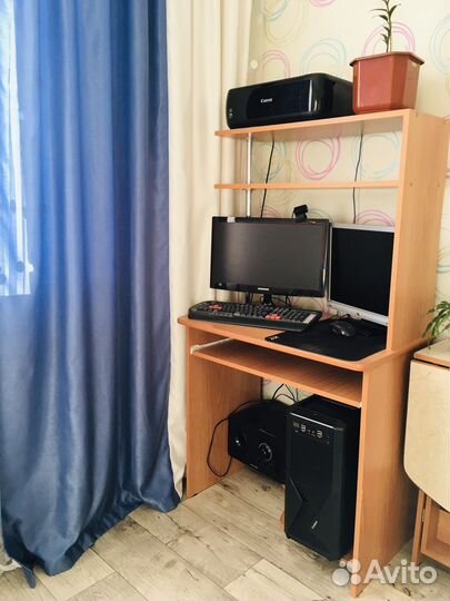 Компьютерный стол