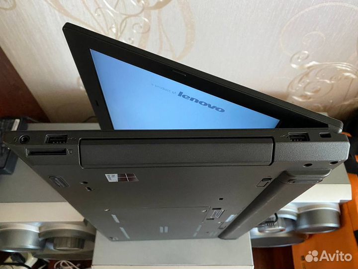 Ноутбук asus