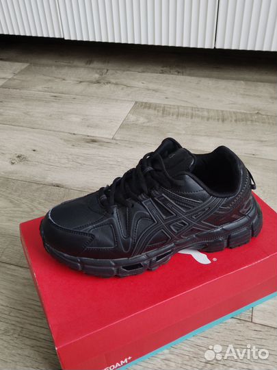 Кроссовки мужские