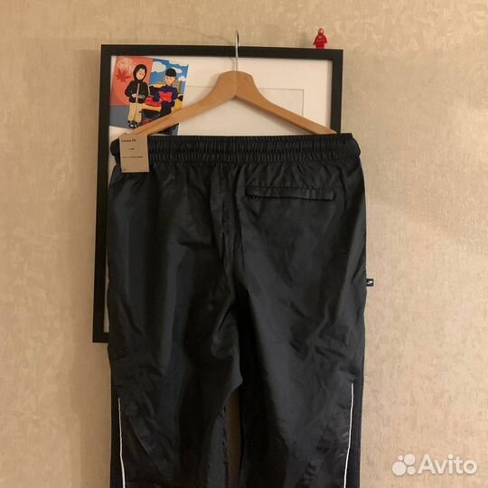 Спортивные штаны Nike LWT Track Pant