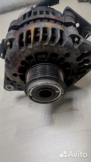 Генератор Opel Zafira B, 2011