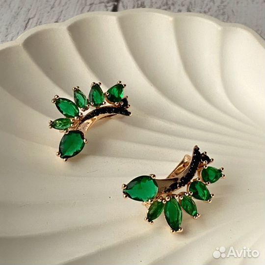 Серьги Graff с камнями