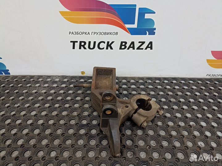 9433234784 Кронштейн переднего стабилизатора правы