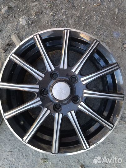 Литые диски для автомобиля