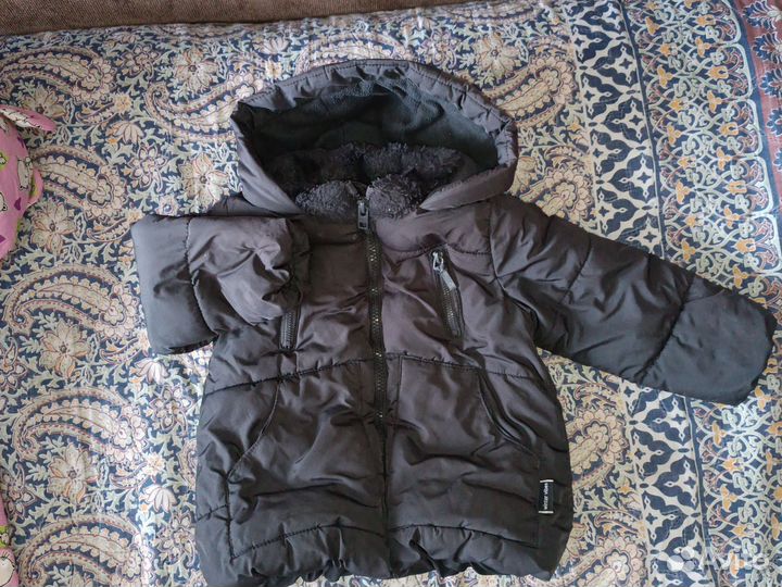 Куртка hm для девочки 92+