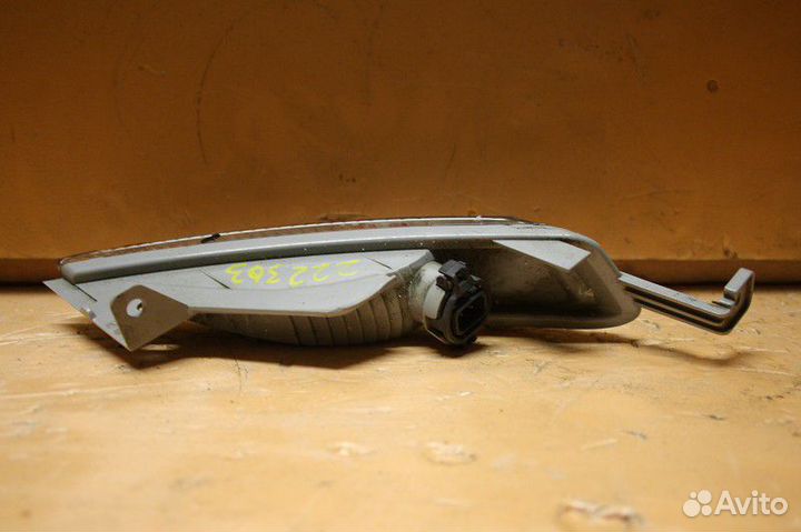 Указатель поворота левый opel astra J 2010