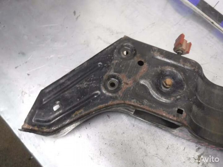 Подрамник передний Volkswagen Polo хэтчбек BUD