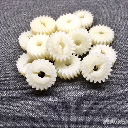 Шестерни детали из пластика